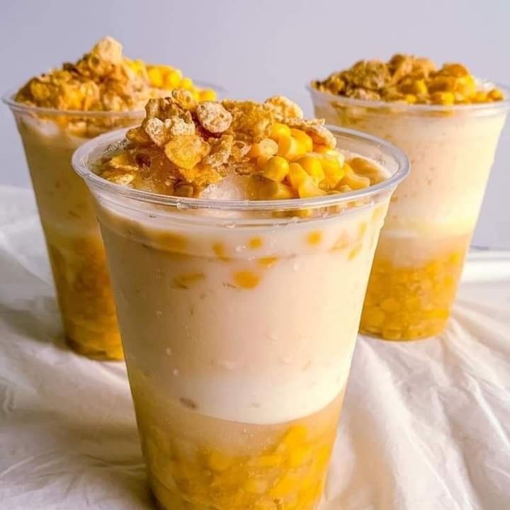 Freshly prepared Mais Con Yelo from Yummy-Yes